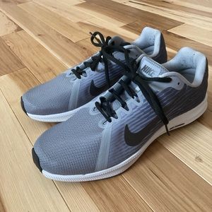 NEW NIKE TENNIS SHOES